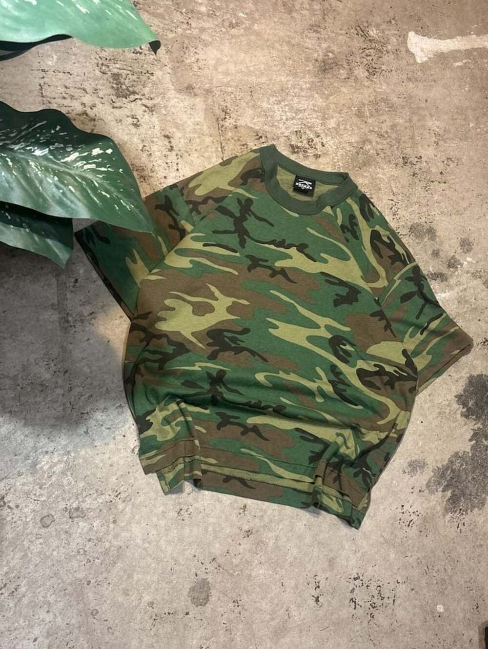 Vintage Single Stitch Rothco Made in USA Woodland Camouflage T-Shirt